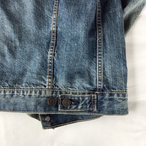 Vintage Denim Levi’s Jacket - Picture 3 of 4